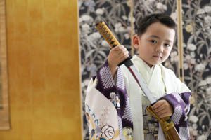 【3歳・男の子】七五三の着物の選び方は？準備・必要なものも解説
