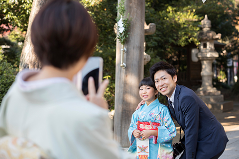七五三写真での父親の服装は？